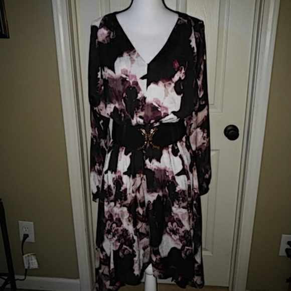 Jennifer Lopez Dresses & Skirts - Jennifer Lopez Belted Dress Size XL Black/Purple